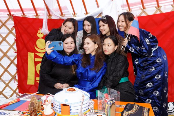 Exploring Mongolian Culture: Highlights from the 2023-2 Global Day