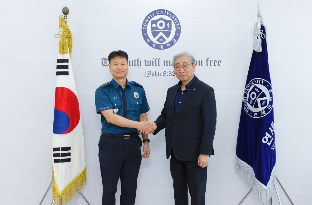 신임 이순명 서대문경찰서장 인사(_EO_52626월 25일 서대문경찰서 이순명 총경 방문.jpg) 관련사진1